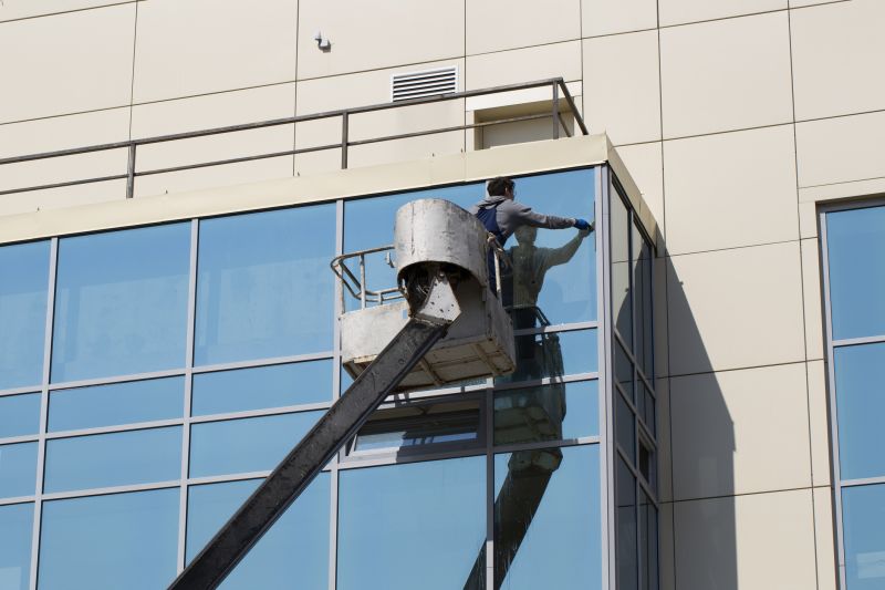 Window & Glass Cleaning